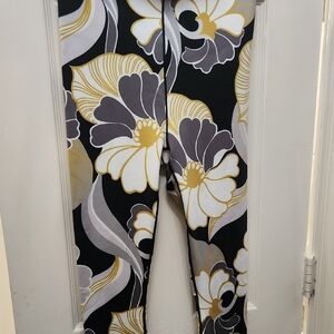 Savage X Fenty Floral Leggings - Black, Gold, Gray